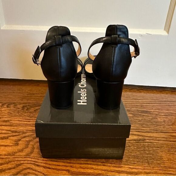 NWT Strappy Heels - Picture 4 of 6